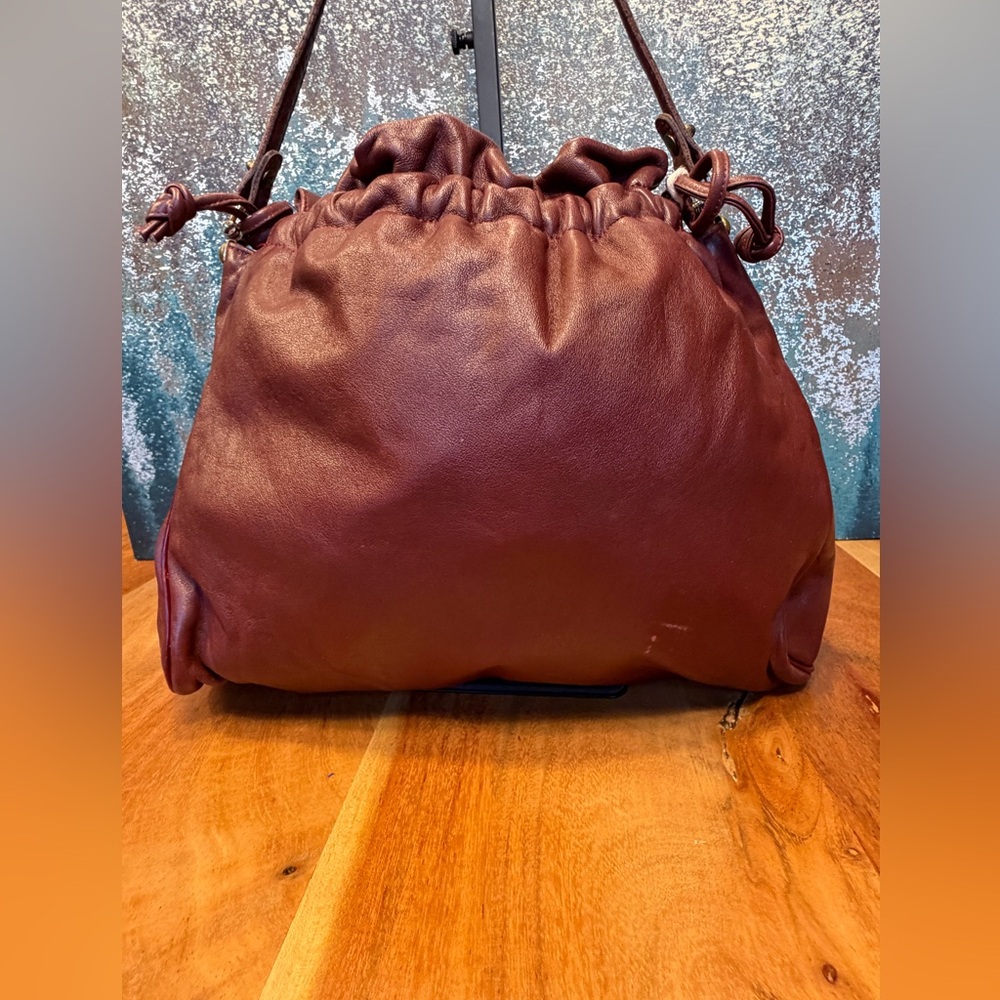 Etienne Aigner Minimalist 1970’s/80’s Burgundy Leather Bucket Shoulder Bag - Picture 12 of 16